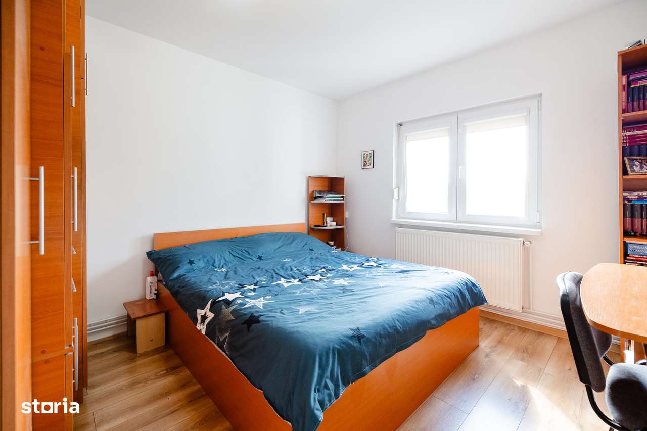 Apartament 2 camere decomandat, centrala, etaj intermediar - Imagine principală: 3/8