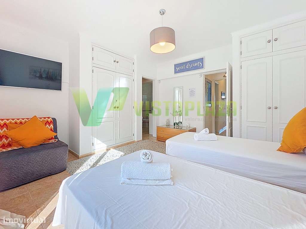 Moradia T3 com Vista Mar Perto de Carvoeiro com Jardim e Piscinas C...-20
