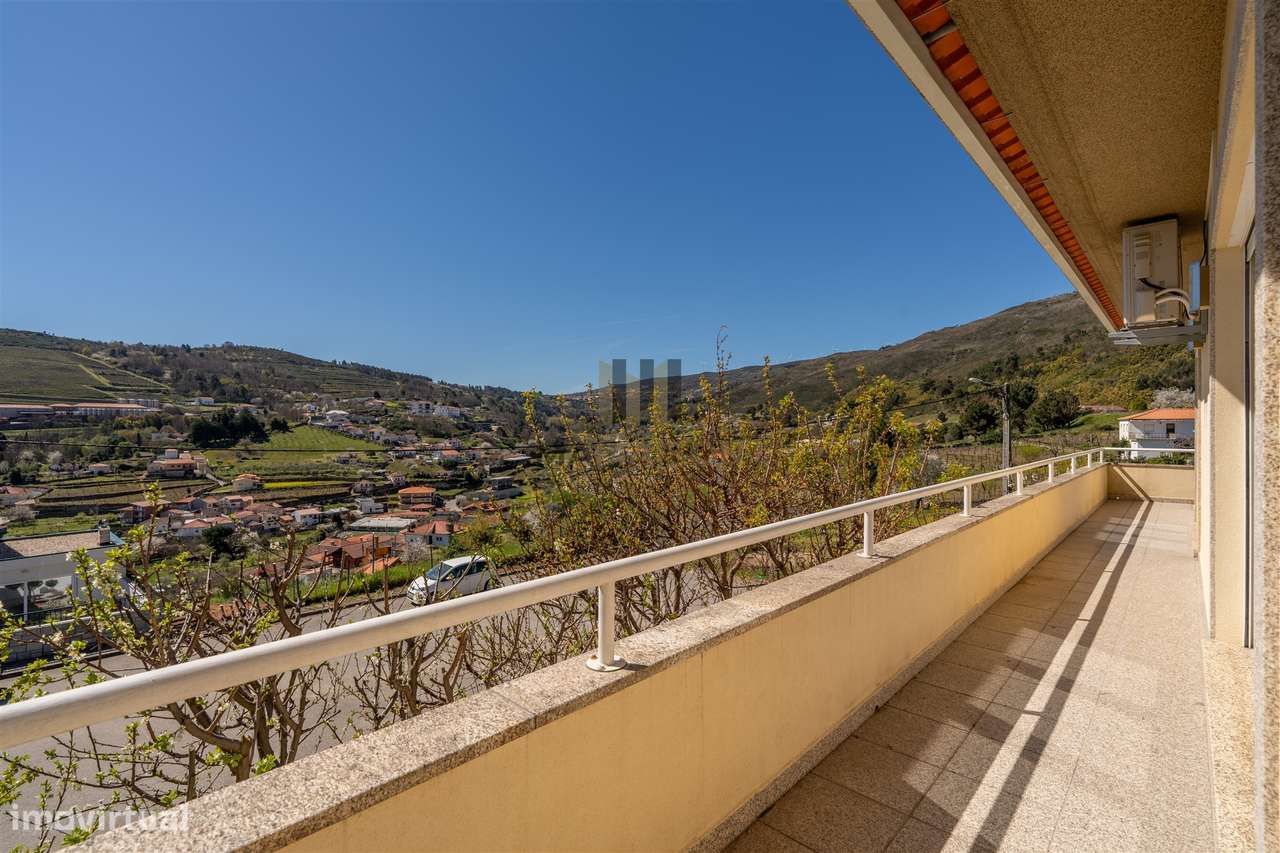 V5 AMOREIRAS | IMÓVEL DE LUXO | LAMEGO-12