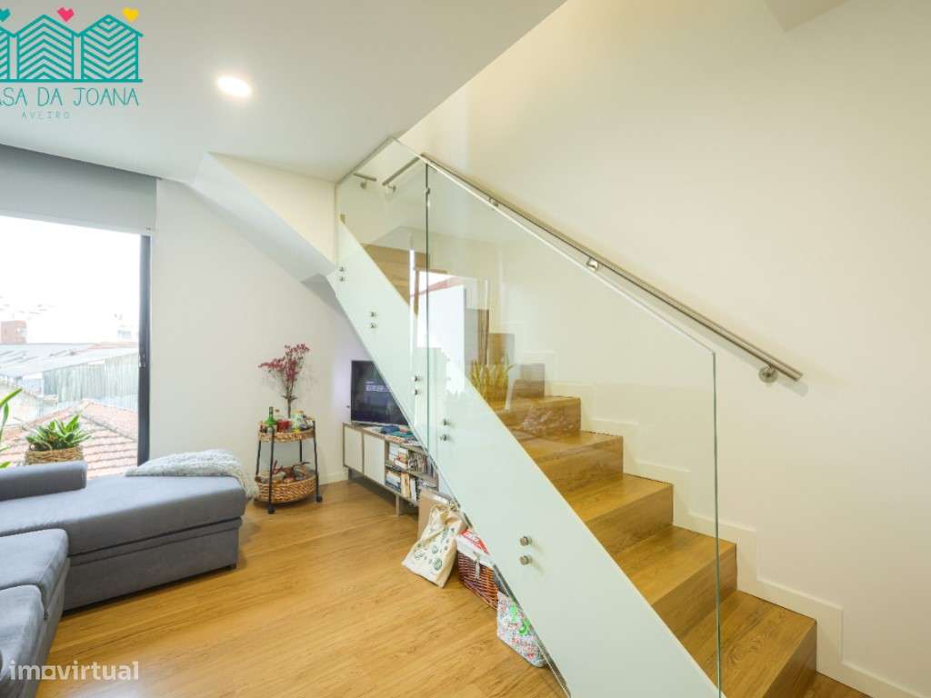 Apartamento T1 Duplex na Avenida Dr. Lourenço Peixinho - Grande imagem: 3/13