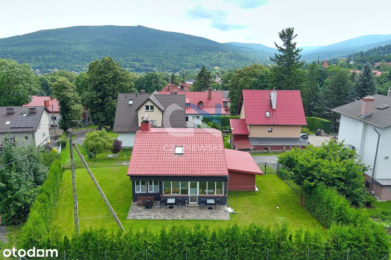 Centrum,wolnostojący,110m2(6pok+kuchnia)+piwnica+garaż+strych,dz.713m2 - Pełny obrazek: 2/20