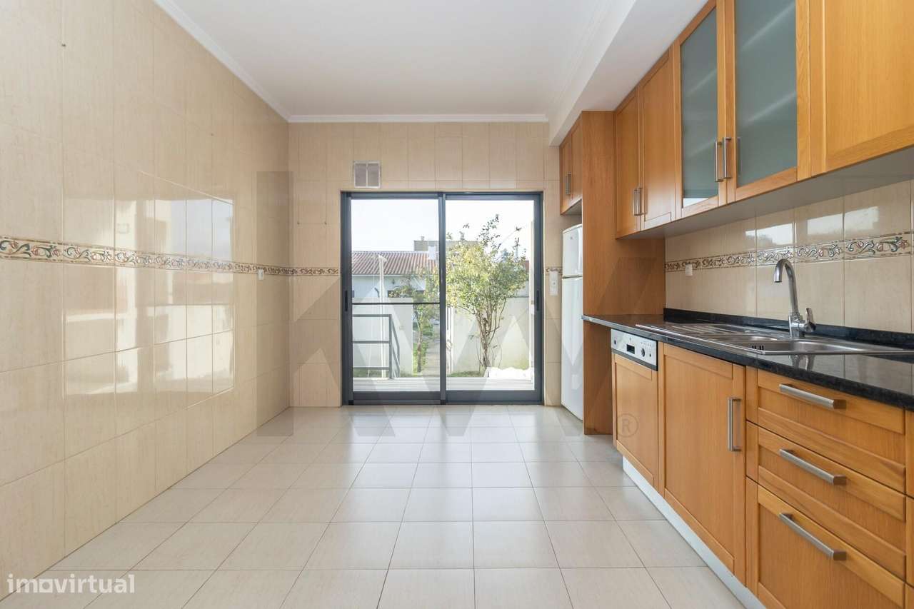 Moradia T6 Exclusiva c/ Moradia T2 e Anexo | Oportunidade para Lar/Mul - Grande imagem: 3/60