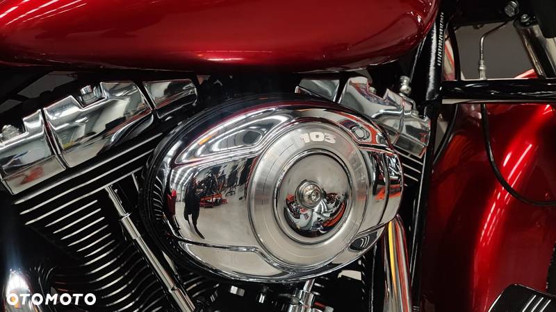 Harley-Davidson Touring Street Glide - 17