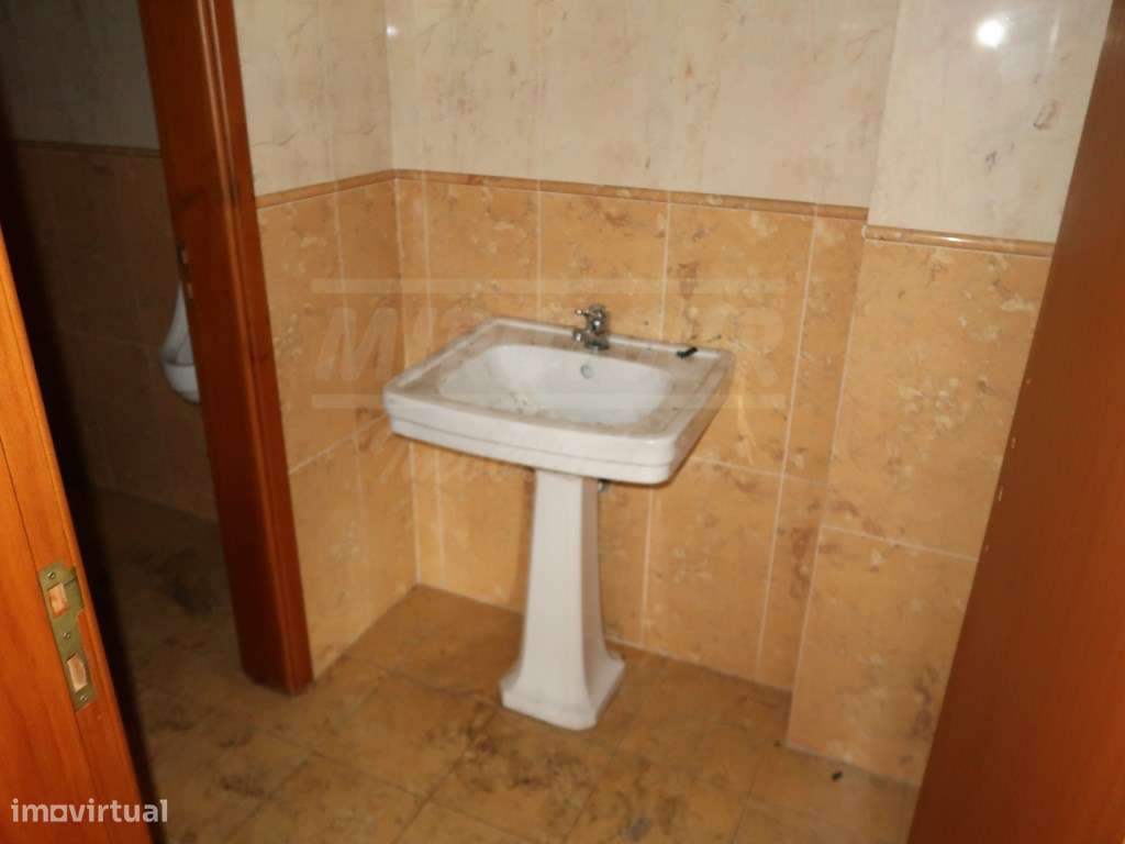 Armazém na Vila Amélia, Quinta do Anjo-31