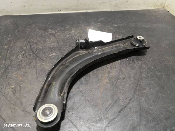 Braço Suspensão Frente Dto Nissan Micra Iii (K12) - 3