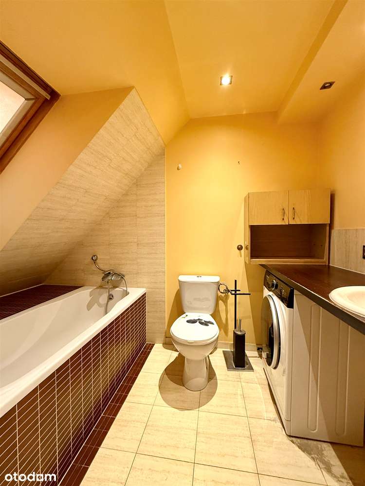 Duże dwupoziomowe mieszkanie na Przecławiu /balkon i dwie łazienki-14