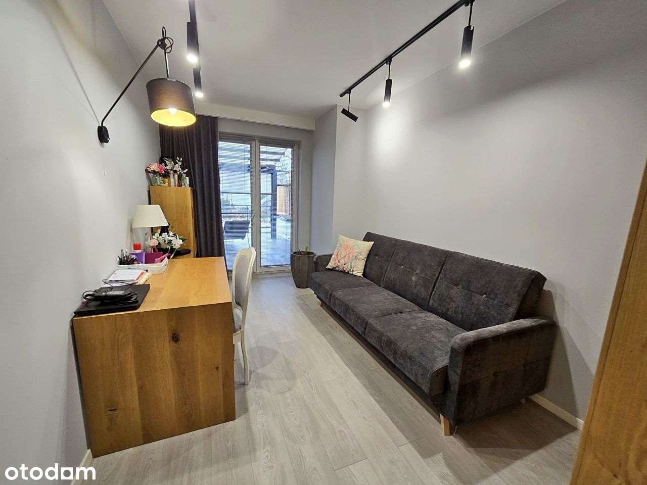 Rokosowo. Dom z garażem. Designerskie wnętrze, dopracowane detale.-15