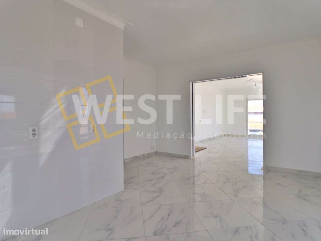 Moradia T3+3 com amplos estúdios - Terraço e churrasqueira -Ótima e... - Grande imagem: 5/23