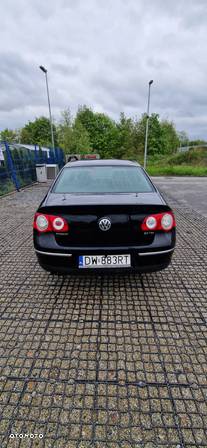 Volkswagen Passat 2.0 TDI Comfortline - 4