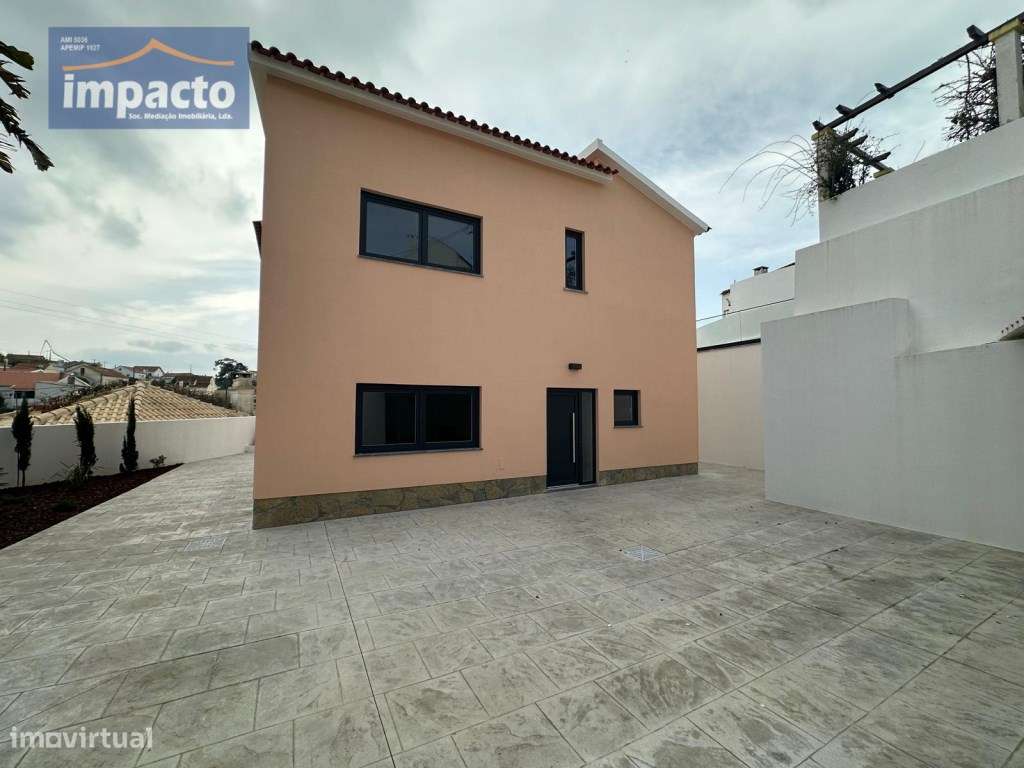 Moradia totalmente renovada, Ericeira-29