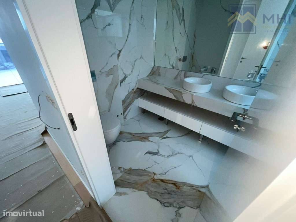 Moradias de Luxo T4 +1 a 500 metros da praia em Canidelo-32