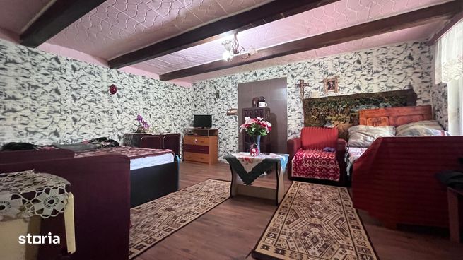 Casă 61 MP + Teren 889 mp - Centru - Chichiș - COD 5167-3