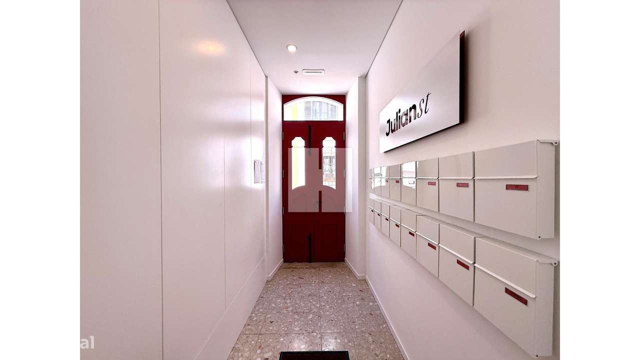 Apartamento T1K Novo em Zona Nobre-3
