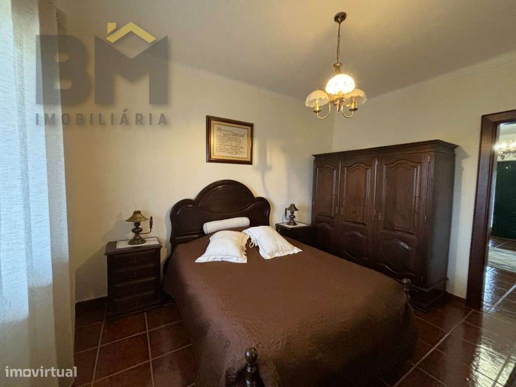 Moradia T4 com 5000m2 de terreno - Escalos de Baixo (Castelo Branco)-10