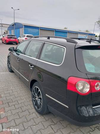 Volkswagen Passat 2.0 TDI - 9