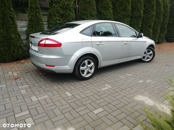 Ford Mondeo 1.8 TDCi Silver X - 11