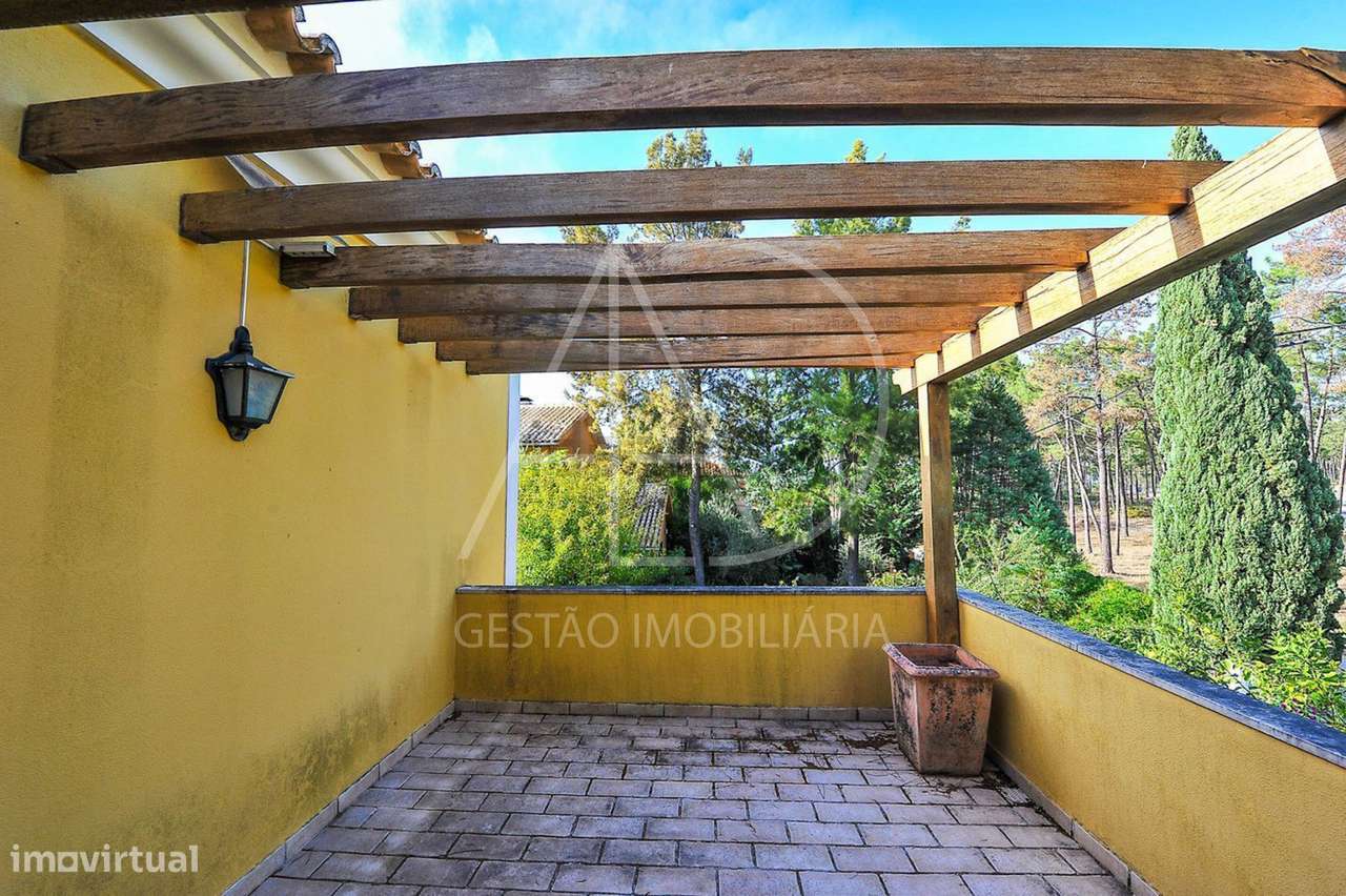 MORADIA ISOLADA T5 EM VERDIZELA-41