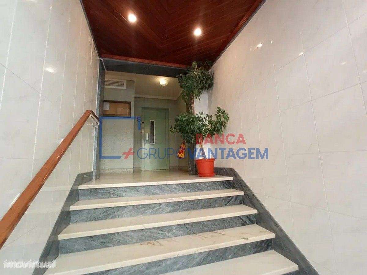 T1 em Queluz Belas - Grande imagem: 3/13