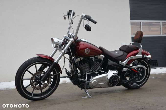 Harley-Davidson Softail Breakout - 8