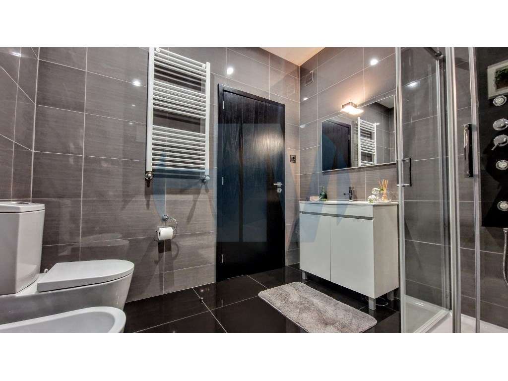 Moradia T5 sobre o Rio Tâmega - Amarante (Fridão)-40