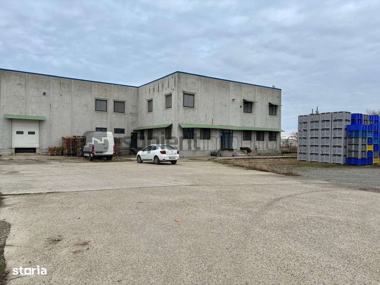 Sapient | Hală situata în com. Borș - Imagine principală: 3/5