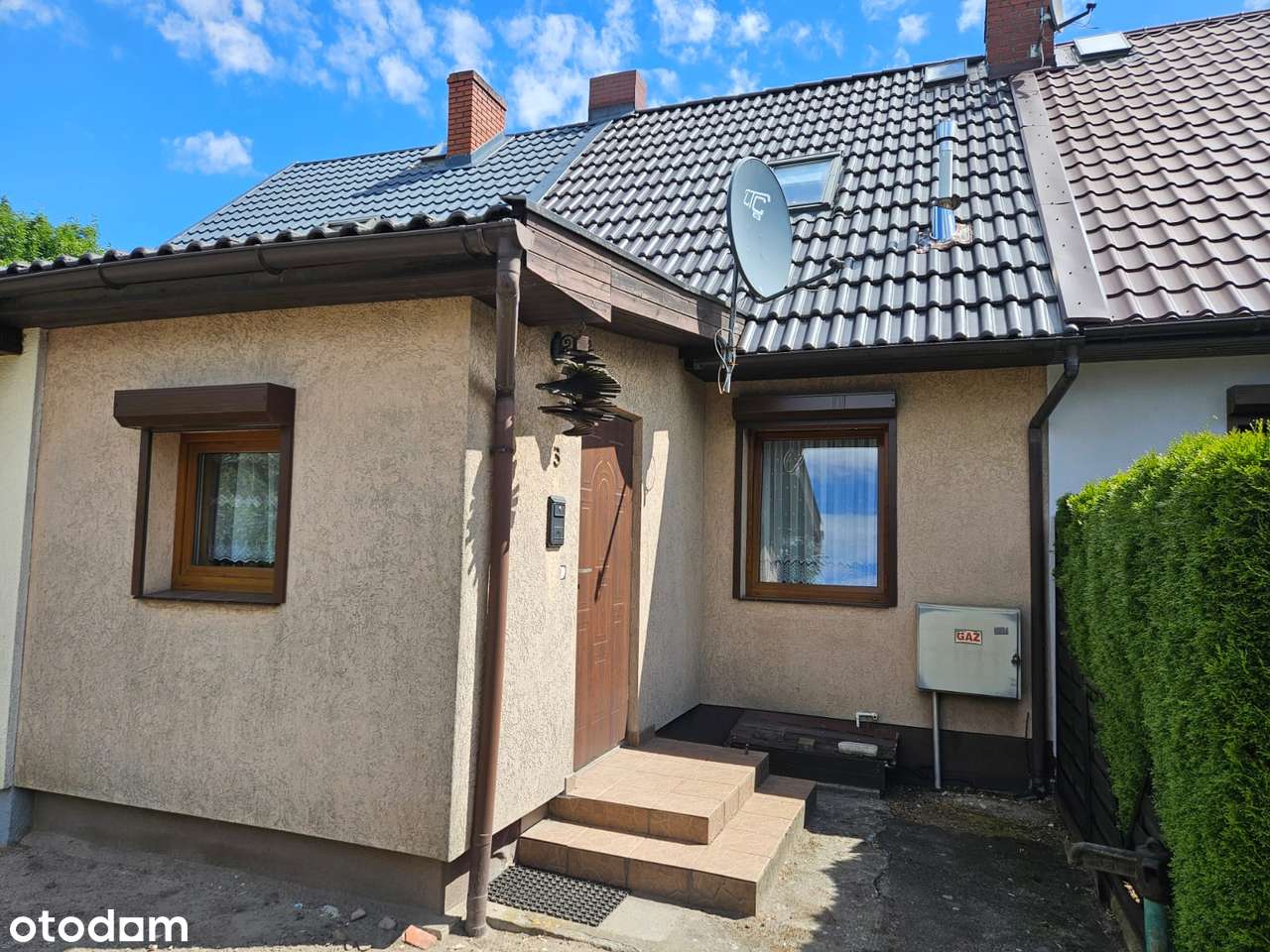 Szeregowiec z własnym ogrodem gotowy do zamieszkania