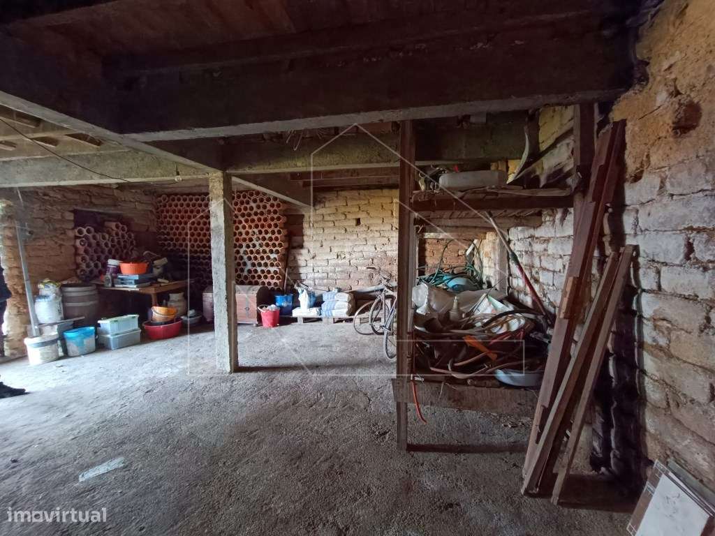 Moradia T3 para recuperar Valongo do Vouga-18