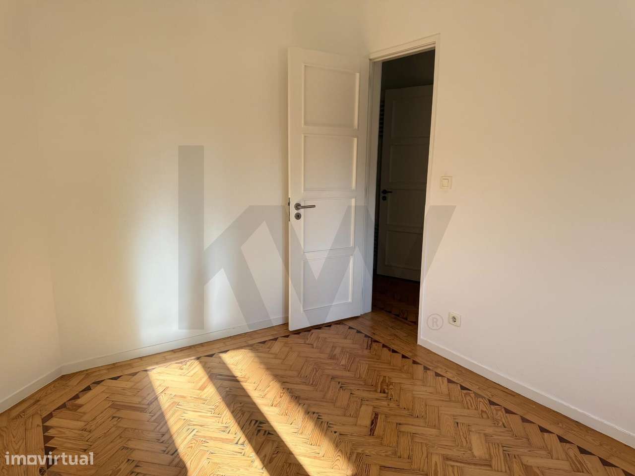 Apartamento T2 em Campo de Ourique - Excelente Localização - Grande imagem: 4/26