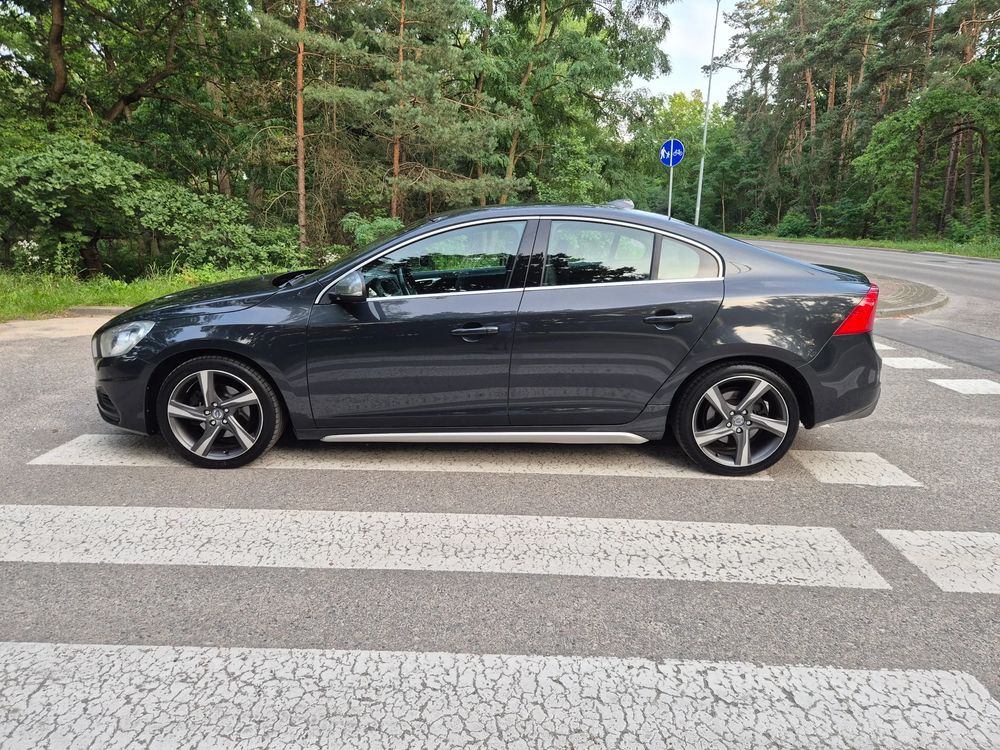 Volvo S60 II (2010-) D2 R-Design 2011