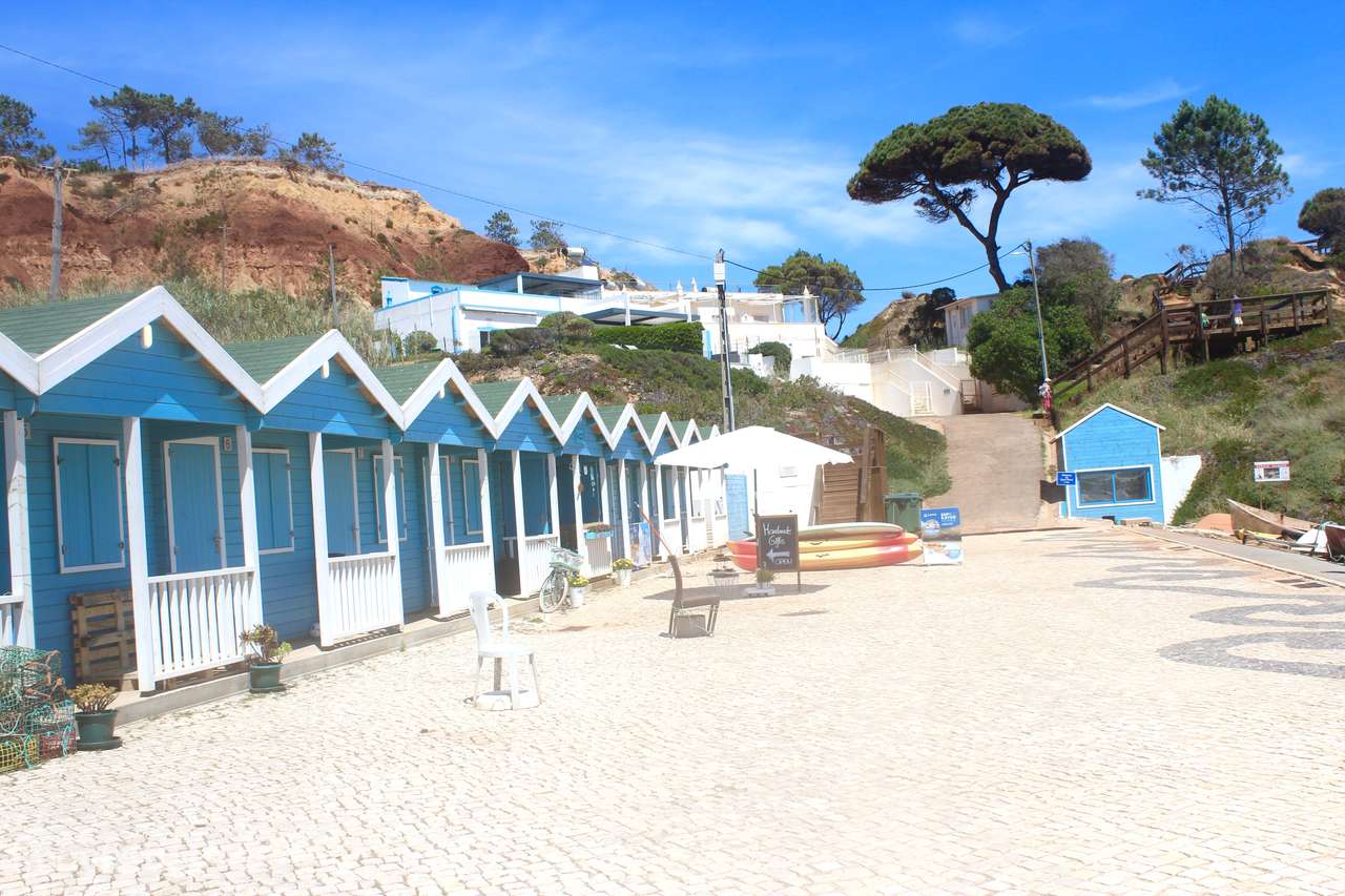 Moradia T5 com mais de 200m2 em Boliqueime-40