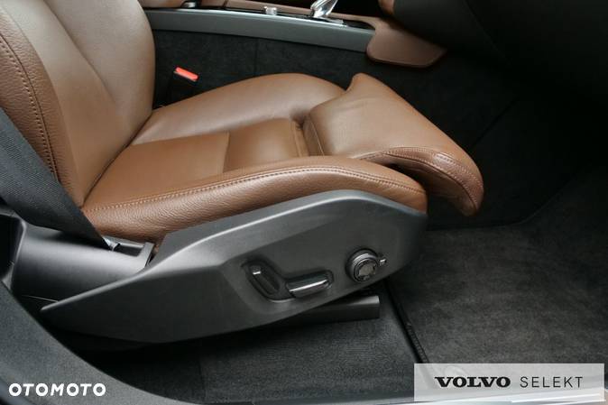 Volvo XC 90 - 34