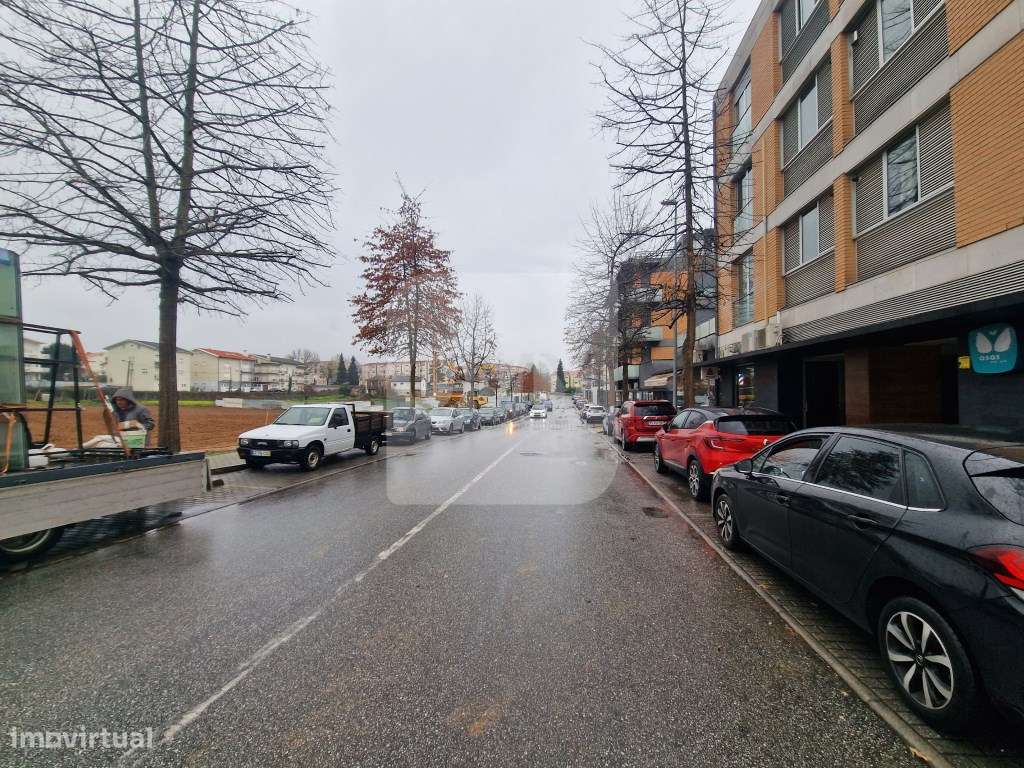 Loja na Rua Doutor José Figueiredo em Vila Real - Grande imagem: 3/4