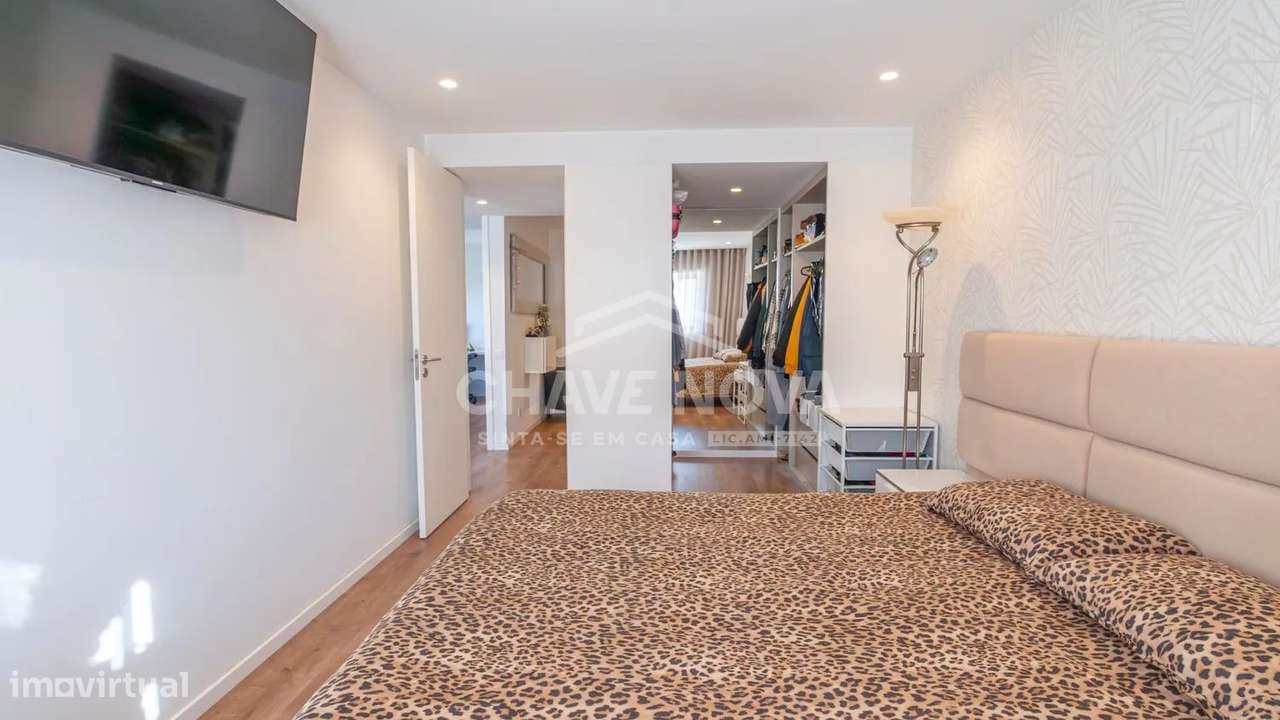 Apartamento T3 Remodelado com Garagem Box e Terreno para Cultivo-21