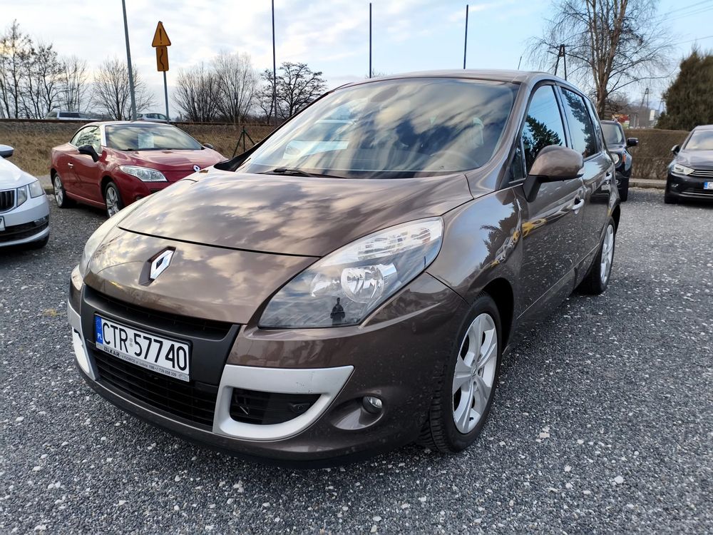 Renault Scenic III 2.0 16V 140 CVT Dynamique 2010
