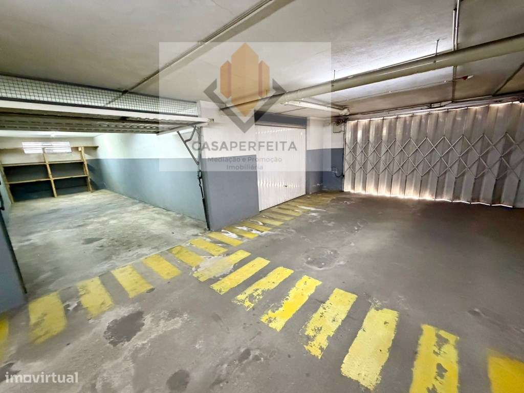 Fabuloso Apartamento T3 de 3 Frentes com Varanda e Box - Avintes-39