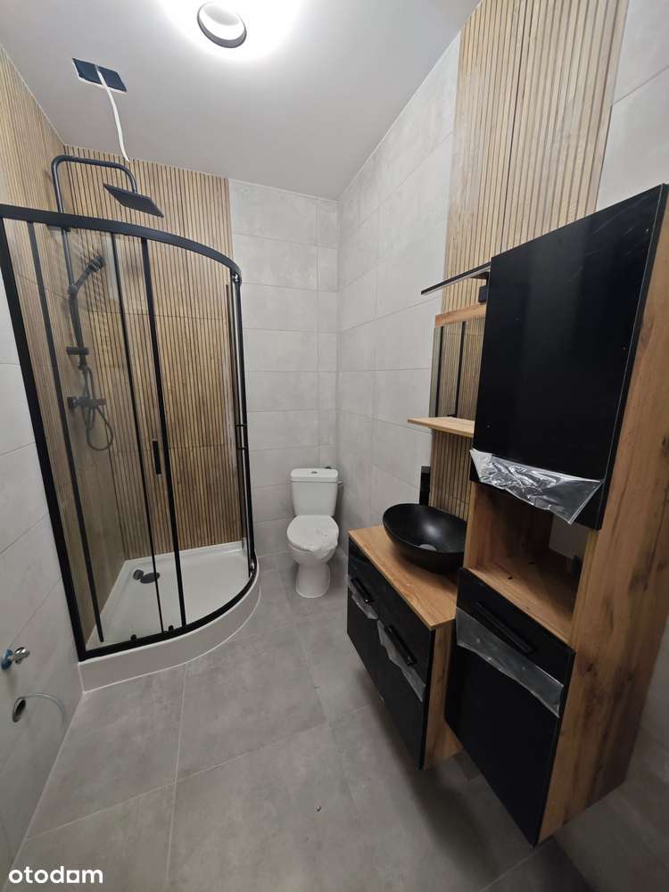 Świetne mieszkanie po generalnym remoncie, dwa pokoje, AGD w cenie.-0