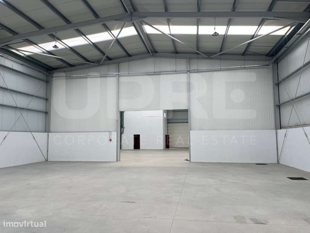 Armazém | ARRENDA | VILA DO CONDE (ZI AVELEDA) - Grande imagem: 5/6