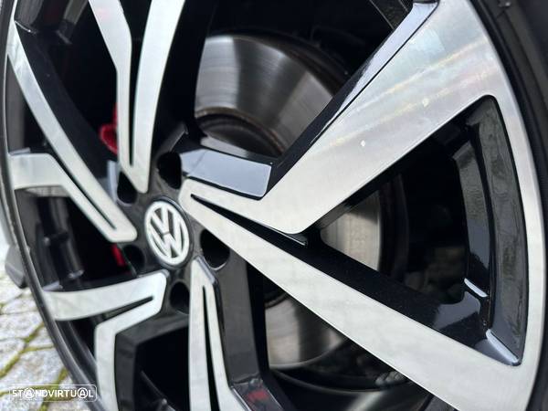 VW Golf 2.0 TDI GTD DSG - 17