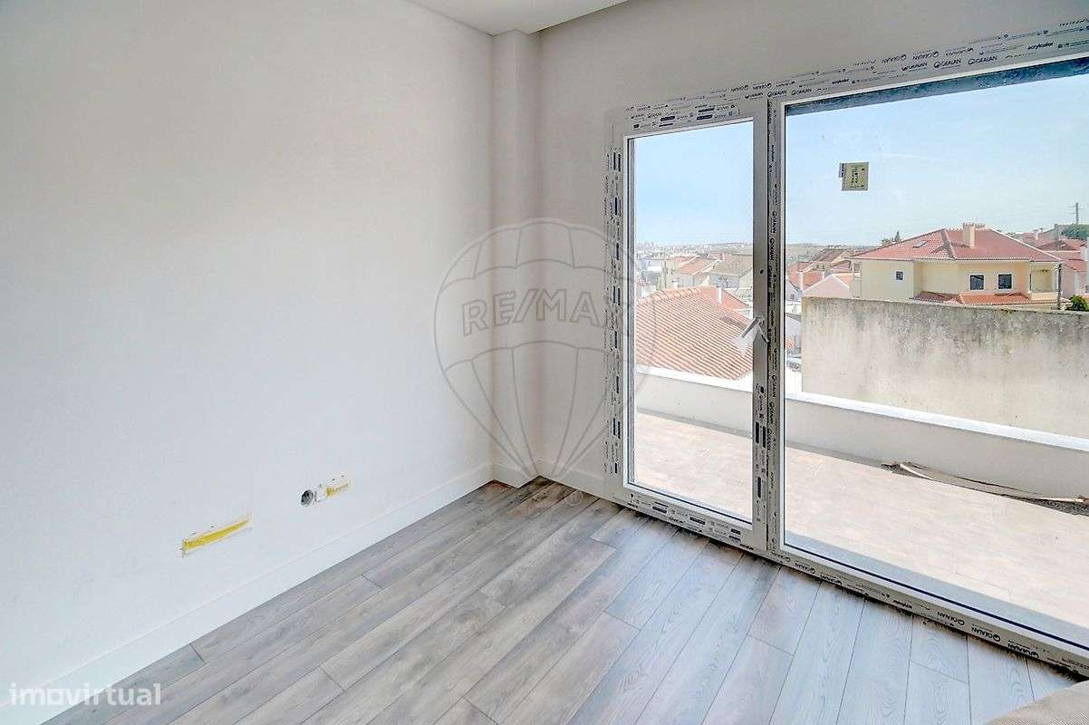 Moradia T5 para venda-16