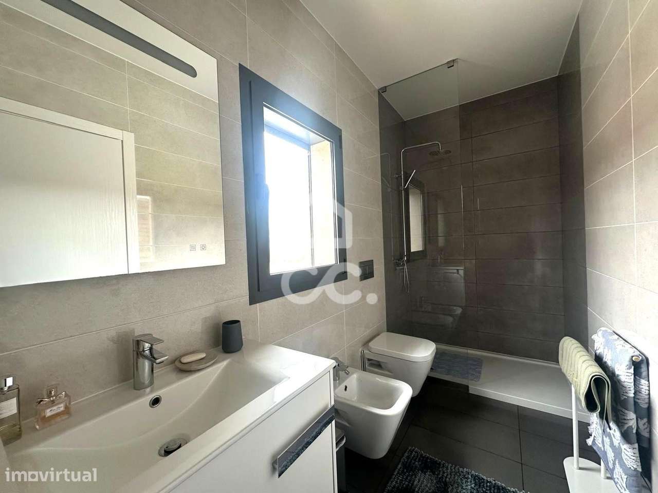 MORADIA V3 – CONFORTO E LOCALIZAÇÃO PRIVILEGIADA-35