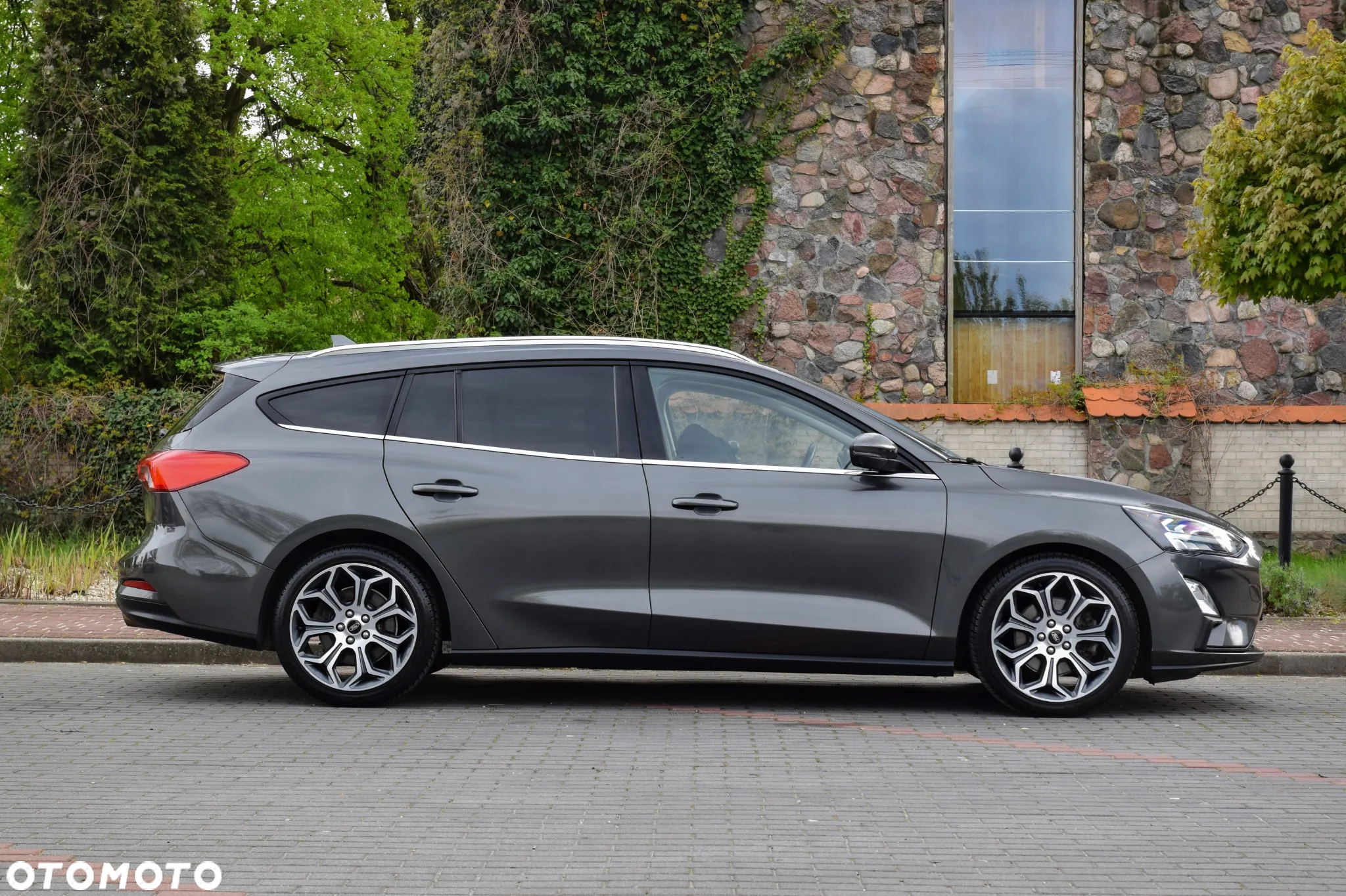 Ford Focus 1.5 EcoBoost Titanium X - 13