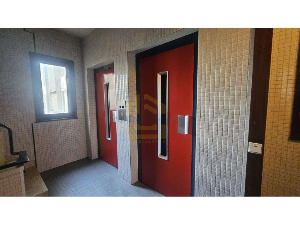 Apartamento T2 com vista mar frente á praia - 1.ª Linha de Mar -Póv...-52