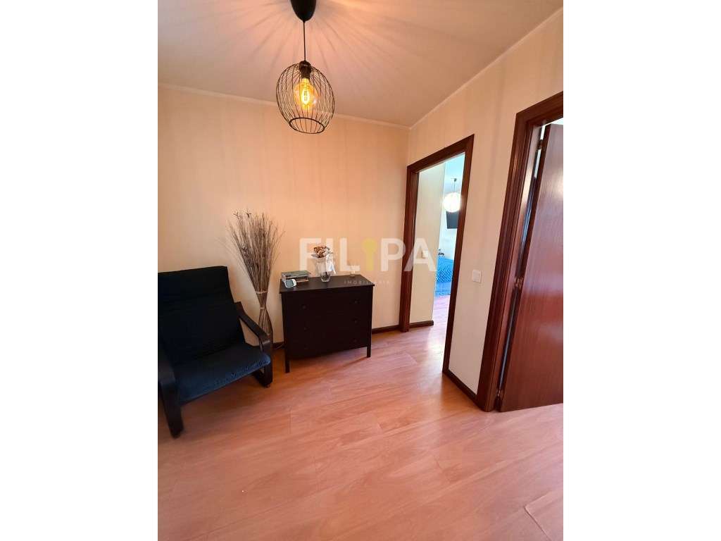 Excelente T2 em Valongo com varanda e garagem!-14