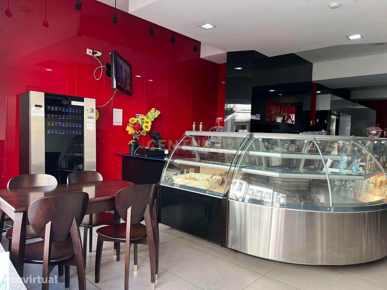 Trespasse Pastelaria- Snack-Bar no Centro Histórico de Viana do Castel - Grande imagem: 4/6