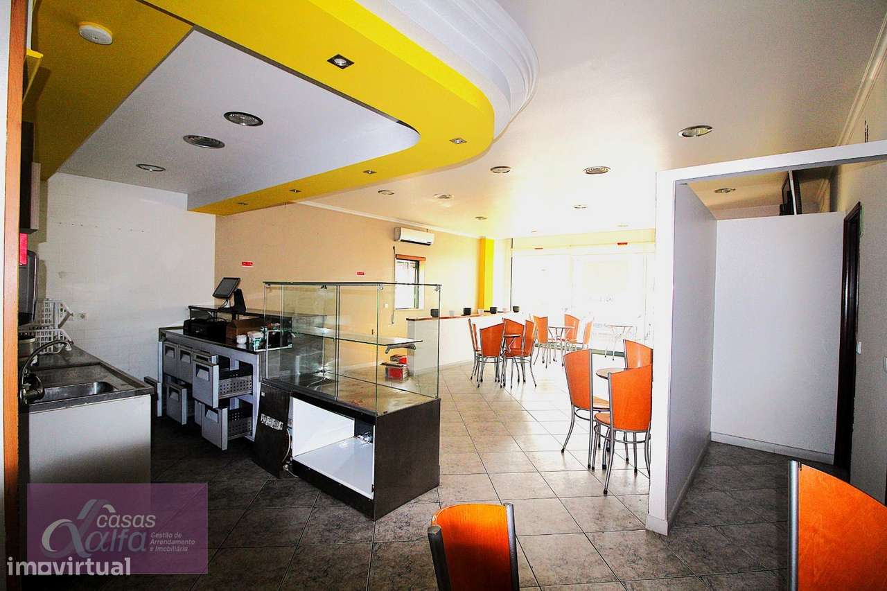 Loja com licença para restauração  centro de Monte Redondo-6