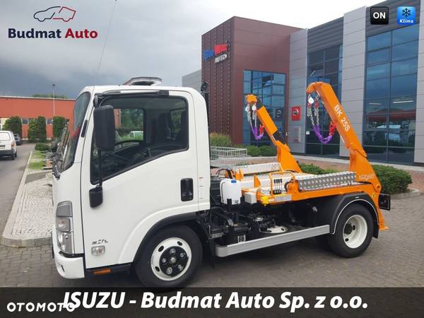 Isuzu M21 TH - 2