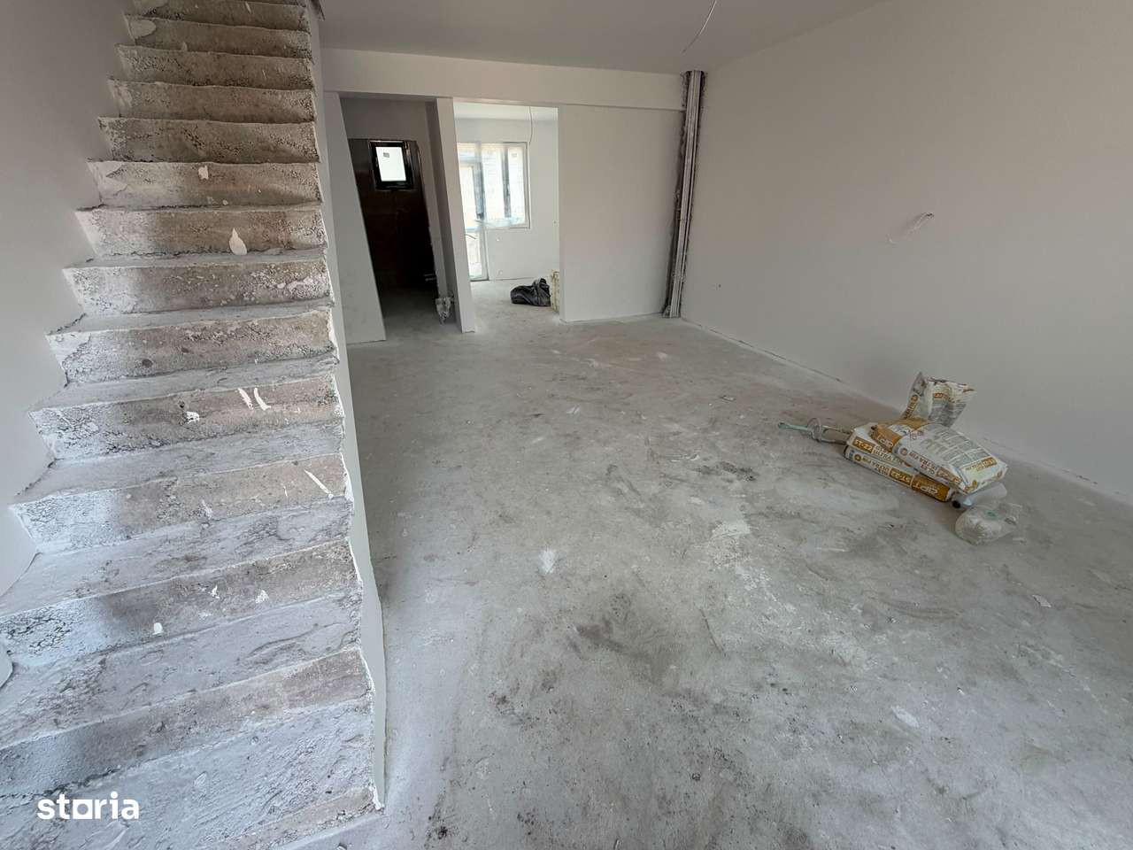 CASA TRIPLEX - RATE DEZVOLTATOR, TOATE UTILITATILE, COMISION  0%-7