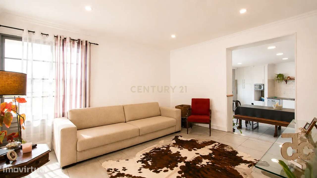 Moradia T3 em lote de 936m2 em Vila Alegre, Fernão Ferro-52