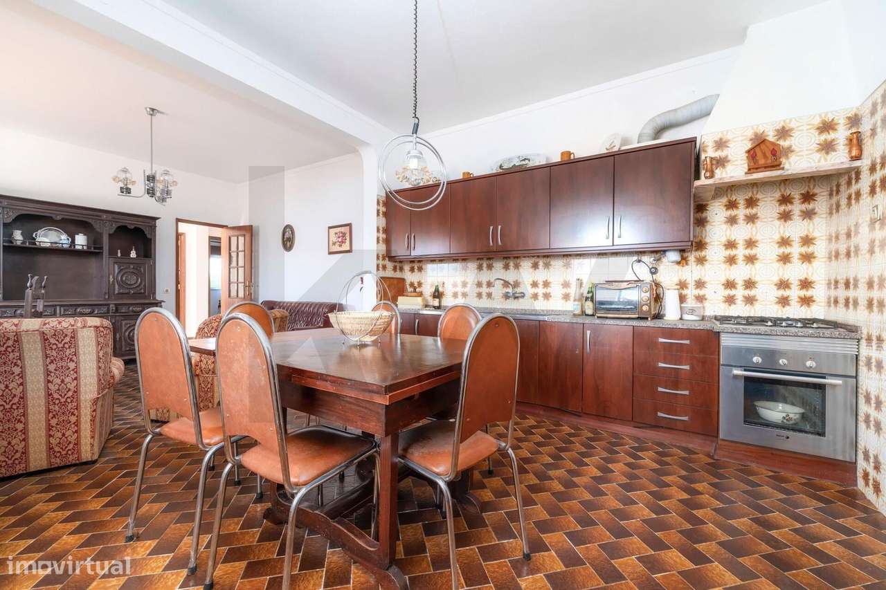 Moradia T4 com Terreno de 8480m2 em Bela Salema-22