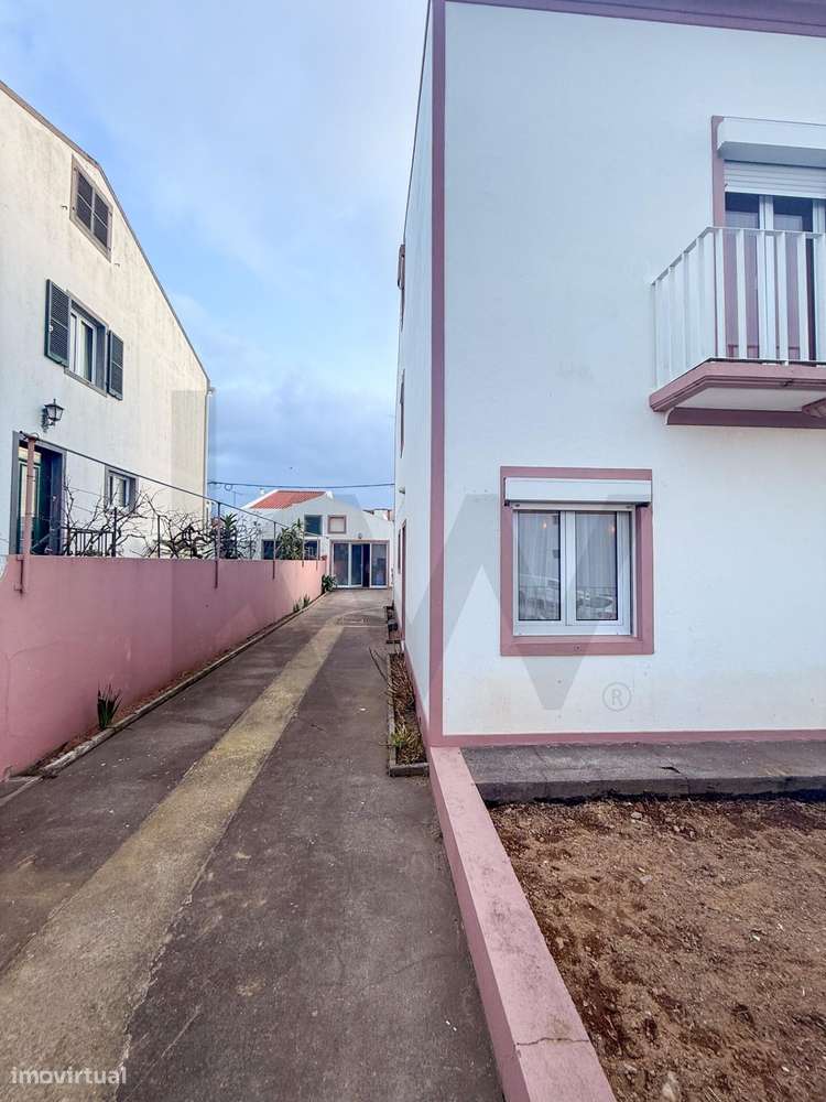 Moradia T3+1 com Garagem em Santa Clara – Ponta Delgada - Grande imagem: 4/22